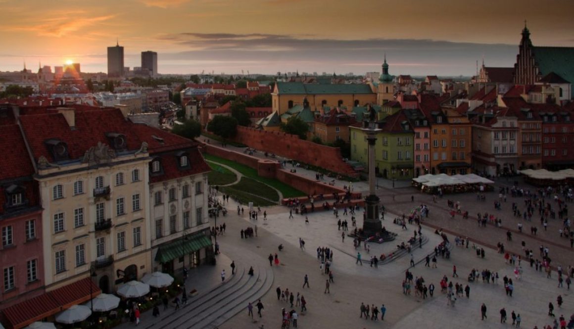 warsaw_the_old_town_sunset_evening_poland_monuments_tourism_old_town-712585